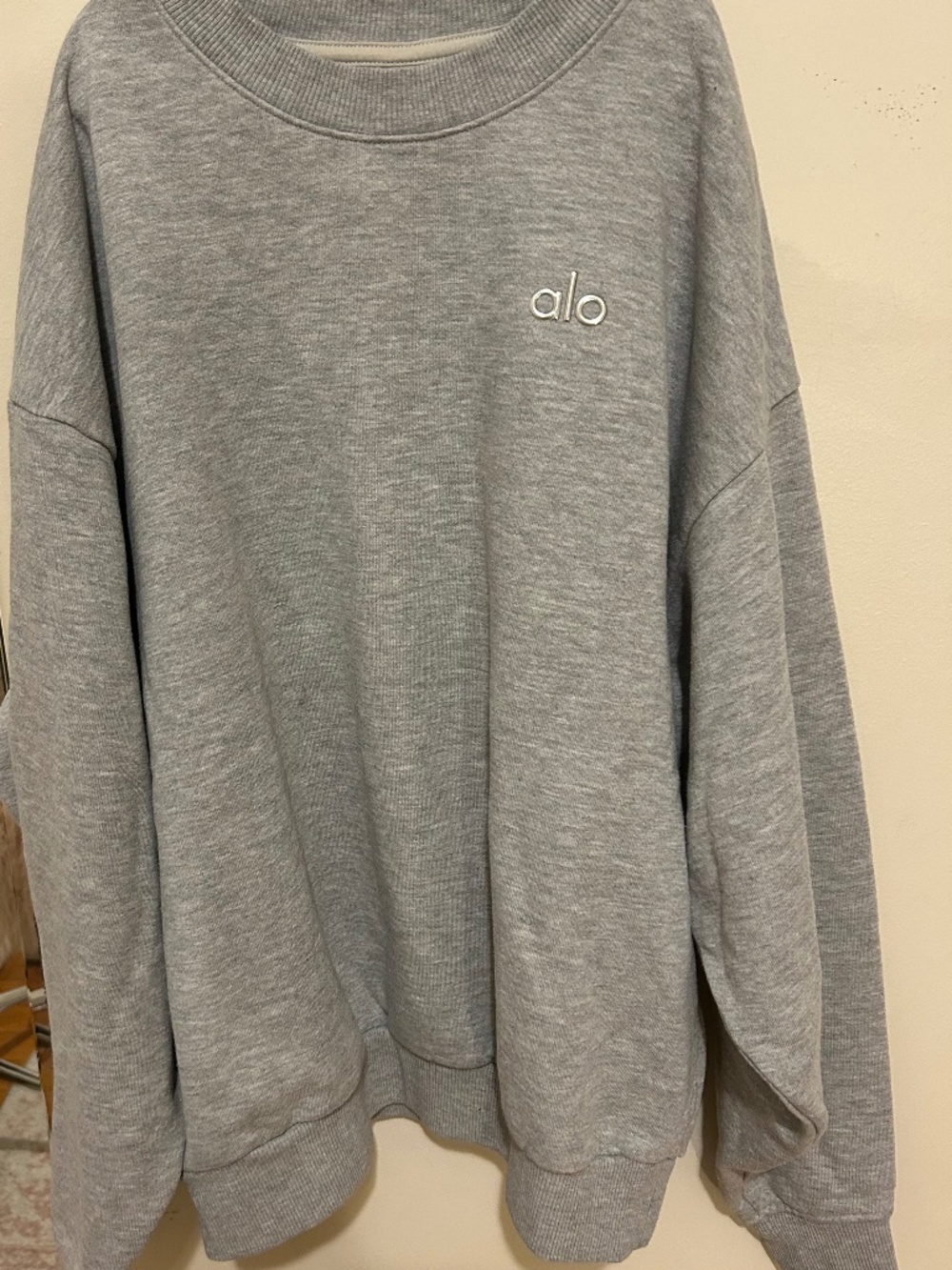 alo crewneck